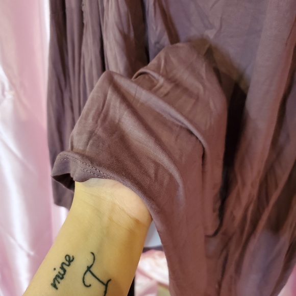 Bell sleeve lace tunic - Picture 9 of 10